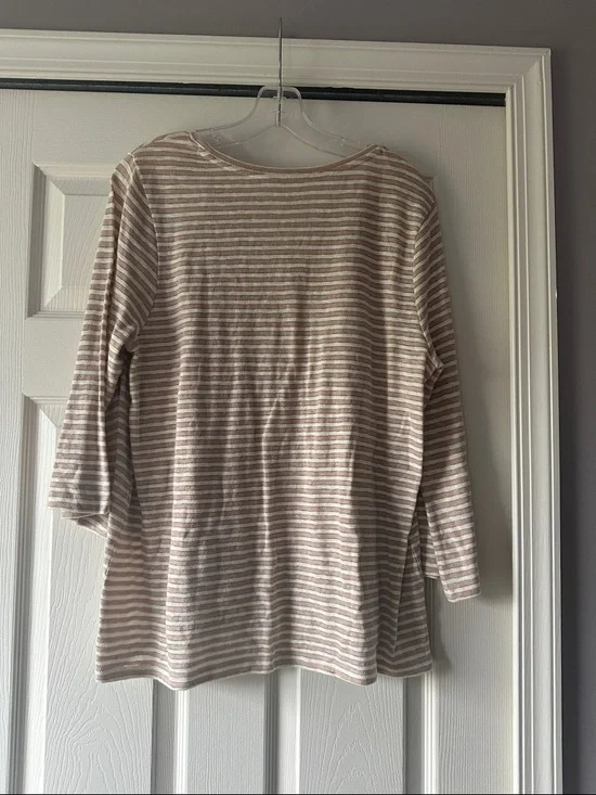 NWT LOFT Beige & White Striped Crewneck Top - Picture 3 of 3